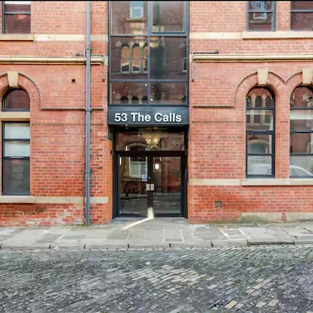 1 Bed Luxury Apartment *