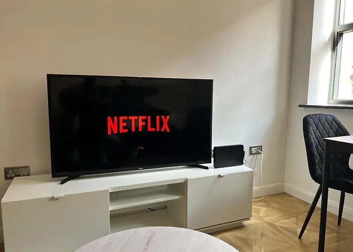 Апартаменти 1 Bed Luxury *