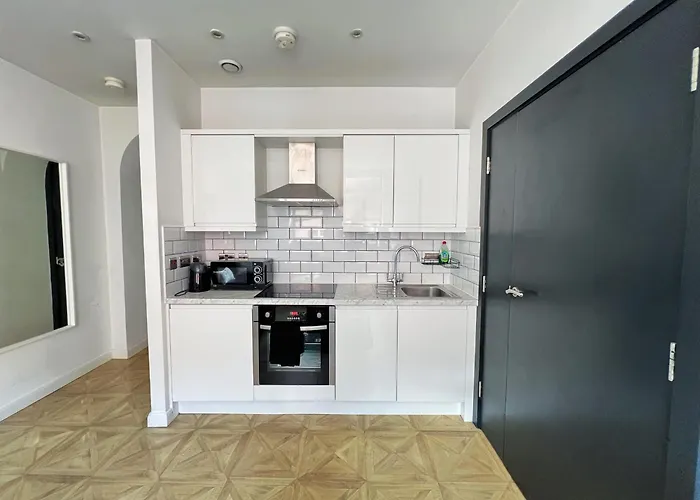 Апартаменти 1 Bed Luxury *