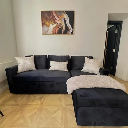 1 Bed Luxury Leeds (West Yorkshire)