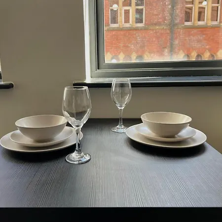 1 Bed Luxury Leeds (West Yorkshire)
